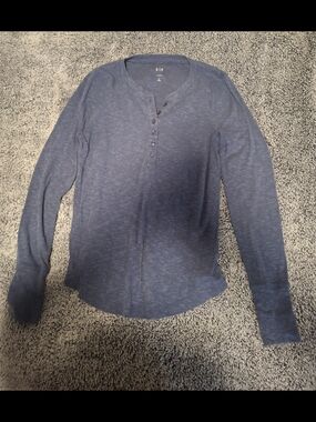 GAP Women's Long-Sleeve Henley in Slate Blue